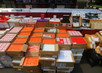 Ilustrasi HP ilegal [Suara.com]