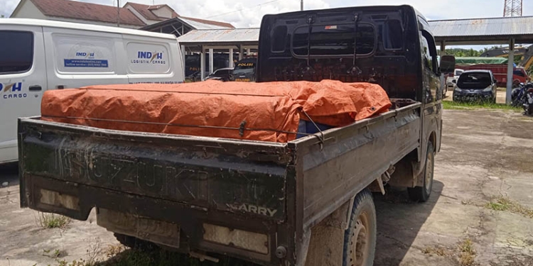 Mobil Pickup Bermuatan BBM Bersubsidi Yang Diduga Dipergunakan di PETI Pohuwato, Jum'at 09/09/2022 (Istimewa)