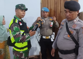 Operasi Pekat Otanaha II 2020, Kepolisian Sektor (Polsek) Tolangohula berhasil mengamankan puluhan botol miras. (Foto: Istimewa)