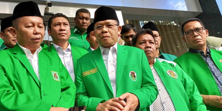 Pelaksana tugas Ketua Umum Partai Persatuan Pembangunan (PPP) Muhammad Mardiono menegaskan, pergantian ketua umum Suharso Monoarfa tidak akan memengaruhi posisi partai berlambang Ka’bah di Koalisi Indonesia Bersatu (KIB).