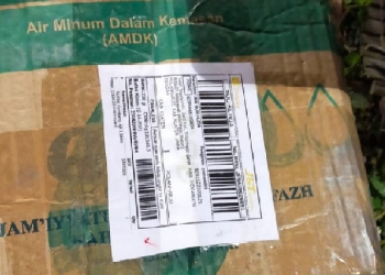 Ledakan di asrama polisi tepatnya di sisi timur markas Kompi 1 Batalyon C Pelopor, Telukan, Grogol, Sukoharjo, Minggu (25/9/2022) diduga berasal dari paket kardus. [istimewa]