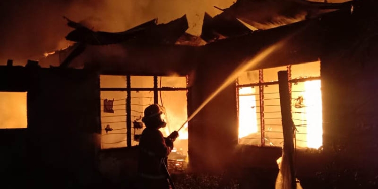Kebakaran rumah di Buladu