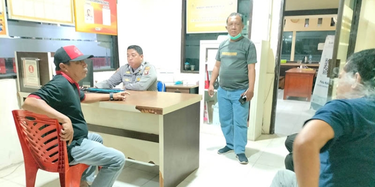 Pihak keluarga Adit mengadu ke Polres Gorontalo Kota terkait penikaman yang dialami Adit di Klelurahan Leato, Kecamatan Dumbo Raya, Kota Gorontalo, Sabtu (10/9/2022)