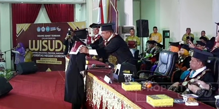 Datang Jauh ke Gorontalo dari Papua Barat, Orang Tua Wisudawati UNG Meninggal Jelang Prosesi Wisuda