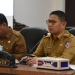 Penjabat Gubernur Gorontalo Hamka Hendra Noer memberikan arahan pada pada rapat pimpinan dalam rangka evaluasi penyerapan anggaran APBD Organisasi Perangkat Daerah (OPD) Provinsi Gorontalo di aula rumah jabatan Gubernur Gorontalo, Selasa (13/9/2022). (Foto:Kominfo Provinsi Gorontalo)