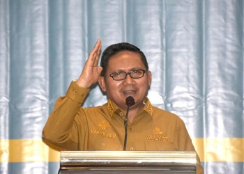 Wali Kota Gorontalo, Marten Taha saat membuka kegiatan Regsosek di Hotel Aston, Selasa (20/9/2022). Foto: Humas Pemkot