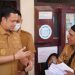 Wakil Wali Kota Gorontalo, Ryan F. Kono meninjau penyaluran BLT di kelurahan di Kota Gorontalo, Selasa (13/9/2022)