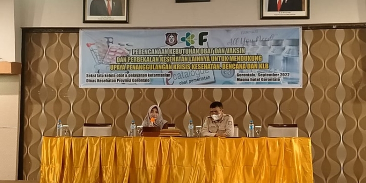 dr. Yana Yanti Suleman memberikan sambutan pada kegiatan perencanaan kebutuhan obat dan vaksin dan pembekalan kesehatan lainnya untuk mendukung upaya penanggulangan krisis kesehatan, bencana dan KLB tingkat Provinsi Gorontalo, Kamis (1/9/2022) (muhajir/gopos)