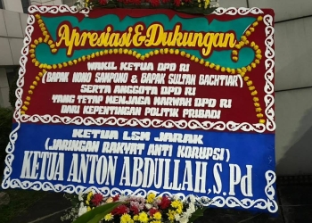 Karangan bunga
