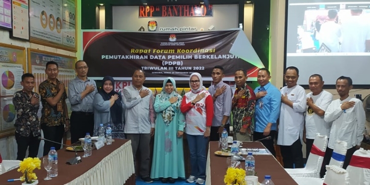 Rapat forum koordinasi Pemutakhiran Data Pemilih Berkelanjutan (PDPB) pada Triwulan III yang diselenggarakan KPU Bone Bolango bersama stekholder, Jumat (30/9/2022) (istimewa)