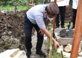 Peletakan Batu pertama