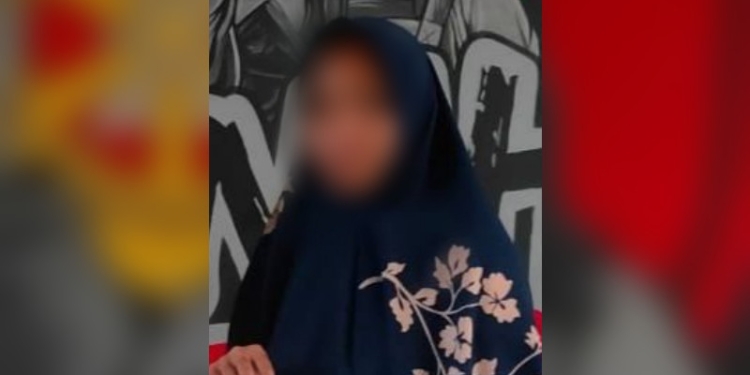 Tim Resmob Polda Gorontalo berhasil membekuk NH (34) warga Desa Luhu, Kecamatan Telaga Biru, Kabupaten Gorontalo yang melakukan pencurian Handphone.