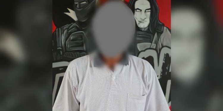 Polda Gorontalo mengamankan seorang pria KA yang diduga melakukan Tindak Pidana Pencurian di rumah makan geprek uyat di Kelurahan Dulalowo Timur, Kecamatan Sipatana, Kota Gorontalo.