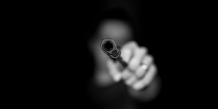 Ilustrasi penembakan pistol (Suara.com)