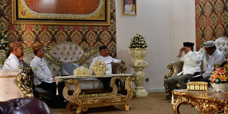 Bupati Pohuwato, Saipul Mbuinga, Menerima Kunjungan Bwss II Bahas Keberlanjutan Bendungan Randangan, Jum'at 23/09/2022 (Istimewa)