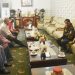 Bupati Gorontalo, Nelson Pomalingo saat mengadakan pertemuan bersama Dinas Kesehatan Kabupaten Gorontalo dan IDI Cabang Kabupaten Gorontalo terkait pemberhentian sementara penjualan obat sirup anak di Rumah Dinas Bupati Gorontalo, Jumat (21/10/2022). (Foto: Humas Kominfo Kabupaten Gorontalo)