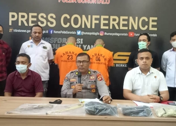Kaur Penmas bid Humas Polda Gorontalo,  AKP Heni M. Rahayu, saat konferensi pers di Mapolda Gorontalo, Kamis (27/10/2022).(Sari/gopos)