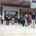 Polisi melakukan olah tempat kejadian perkara di lokasi yang menjadi tempat penembakan  karyawan MDK oleh oknum Brigadir, SR.(istimewa)