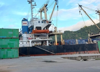 Aktivitas bongkar muat yang ada di Pelabuhan Gorontalo. (foto:gopos.id)