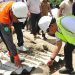 Penjagub Gorontalo, Hamka Hendra Noer (kanan), memeriksa culvert baja yang digunakan untuk saluran kanal banjir Tanggidaa, Sabtu (15/10/2022). (Kominfo Gorontalo)
