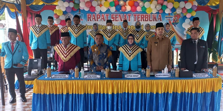 Rapat Senat Terbuka Universitas Bina Mandiri Gorontalo dalam rangka Dies Natalis ke-3 Tahun, Senin (10/10/2022). (gopos.id)