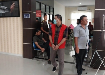 Satreskrim Polresta Gorontalo Kota melimpahkan kasus KDRT, suami tabrak istri ke Kejaksaan Negeri Kota Gorontalo, Rabu (26/10/2022). Istimewa