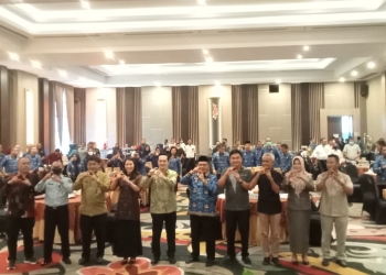 Focus Group  Discussion (FGD) Ranperda Pajak Daerah dan Retribusi Daerah berdasarkan Undang-undang Nomor 1 tahun 2022, di hotel Aston Gorontalo, Senin (17/10/2022. Foto: Sari/gopos