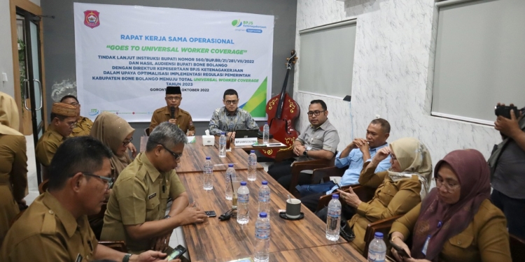 Pemkab Bone Bolango Dorong APBDes Cover 100 Tenaga Kerja Tiap Desa Lewat Program BPJamsostek