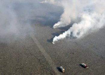 Ilustrasi Gas Air Mata. (Shutterstok)