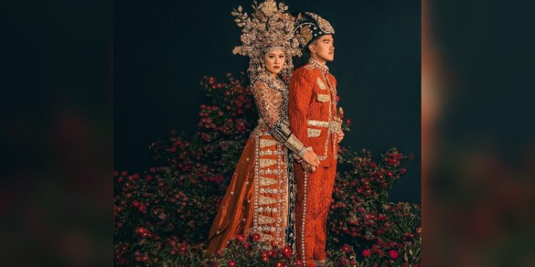 Prawedding Kaesang dan Istri Kenakan Pakaian Adat Gorontalo. (erinagudono/kaesangp/Instagram)