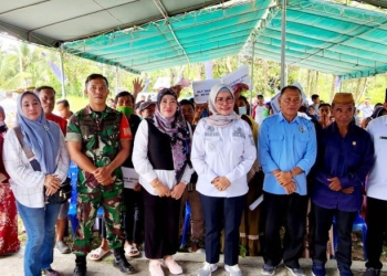 Perjuangan Merlan Bertemu Warga, Wakil Bupati Merlan S. Uloli saat bertemu dengan masyarakat di Kecamatan Bulango Ulu, Rabu (19/10/2022). (Foto Indra/Gopos)