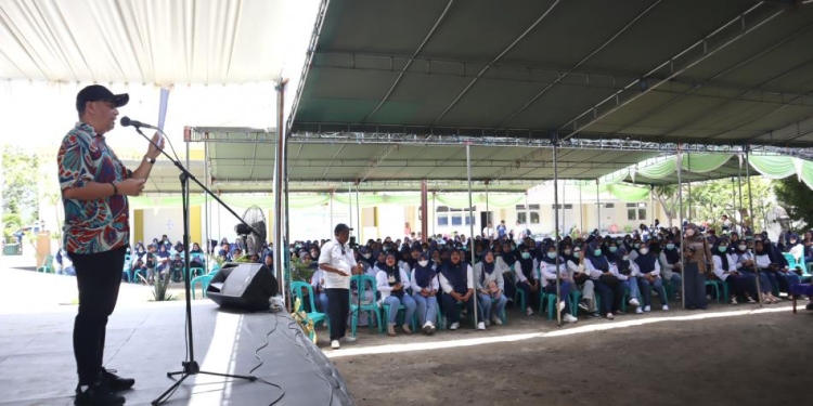 Tahun Depan Hamim Janji Naikan Gaji Honorer Nakes Dua Kali Lipat