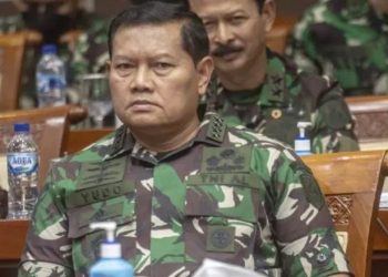 Kasal Laksamana TNI Yudo Margono mengikuti Rapat Dengar Pendapat (RDP) dengan Komisi I DPR di Kompleks Parlemen, Senayan, Jakarta, Senin (26/9/2022). [ANTARA/Suara.com]