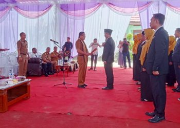 Kepala Dinas Pendidikan dan kebudayaan Provinsi Lampung, Sulpakar menggelar pelantikan satgas literasi sekolah tingkat SMA di SMA 1 Mesuji Lampung, Kabupaten Mesuji, Selasa (8/11/2022).