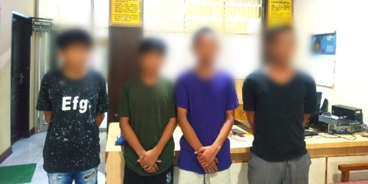 Para terduga pelaku perdagangan anak di salah satu hiburan malam yang berhasil diamankan Polsek Paguat, Rabu 09/11/2022 (Yusuf/Gopos)