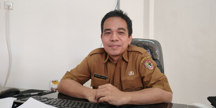 Wakil Direktur Umum dan Keuangan RSAS Kota Gorontalo, Hansmi Jahja ditemui ruang kerjanya, Selasa (8/11/2022). (Foto: Putra/Gopos)