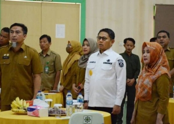 Penjabat Gubernur Gorontalo Hamka Hendra Noer menghadiri pertemuan Peningkatan Kapasitas Dinas Kesehatan sebagai Pembina Mutu, Senin (21/11/2022) di Hotel Elmadina Kota Gorontalo.