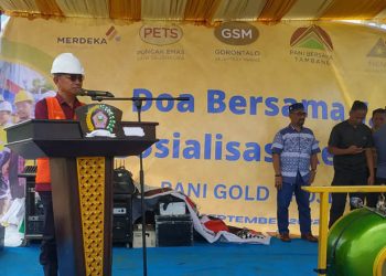 Bupati Pohuwato, Saipul Mbuinga, Memberikan Sambutan Pembukaan Jalan By-pas Akses Utama Menuju Pertambangan PT Merdeka Copper Gold, (Yusuf/Gopos)