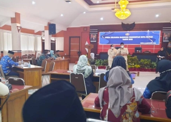 Lomba Keluarga Harmonis yang digelar di Ruang Sasana Adi Praja, Kantor Wali Kota Blitar, Senin (21/11/2022). (foto: Mahardhika FM)