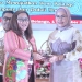 Peduli Perlindungan Perempuan dan Anak, Wabup Merlan saat menerima Penghargaan Gender Champion yang diserahkan oleh Asisten Deputi Perlindungan Khusus Anak dan Kekerasan Kementerian Pemberdayaan Perempuan dan Perlindungan Anak RI, Ciput Eka Purwianti pada kegiatan workshop Desa Ramah Perempuan dan Peduli Anak (DRPPA) tingkat Kabupaten Bone Bolango tahun 2022, di Aula BPMP Provinsi Gorontalo, di Kecamatan Tilongkabila, Kamis (1/12/2022).
