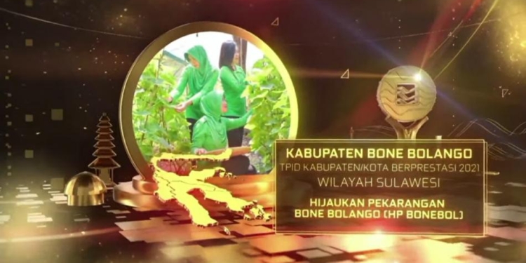 Program Hijaukan Pekarangan Bone Bolango berhasil meraih penghargaan Tim Pengendali Inflasi Daerah (TPID) terbaik se Sulawesi kategori Kabupaten Berprestasi dalam Rapat Koordinasi Nasional Pengendalian Inflasi 2021, di Hotel Sangrila, Jakarta, Rabu (14/9/2022).