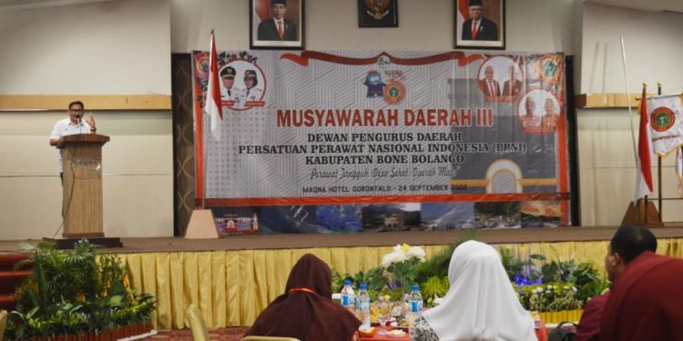Bupati Hamim Pou saat menghadiri Musda III PPNI Bone Bolango di Hotel Maqna Kota Gorontalo, Sabtu (24/9/2022). (Foto AKP/Diskominfo)