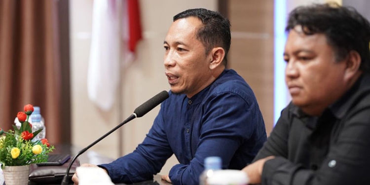 Anggota KPU Provinsi Gorontalo, Hendrik Imran