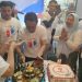 Anniversary ke-11 Smart Cctv Indonesia Siap Hadirkan Keunggulan Produk untuk Masyarakat Gorontalo - Pemotong tumpeng oleh Manajer Smart Cctv Indonesia, Nur Shodiq sebagai Tanda 11 tahun Smart Cctv Indonesia Sabtu malam (10/12/2022). (Foto: Putra/Gopos)