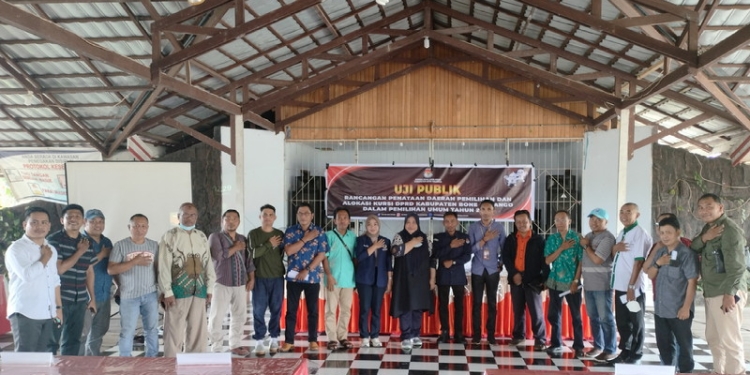 Komisi Pemilihan Umum (KPU) Bone Bolango melaksanakan uji publik penataan Daerah Pemilihan (Dapil) dan alokasi kursi DPRD Bone Bolango pada Pemilihan Umum (Pemilu) 2024 di Rumah Makan Meranti, Selasa (13/12/2022). (Foto: Putra/Gopos)