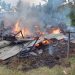 Kebakaran yang melanda sebuah rumah di Kelurahan Pauwo, Kecamatan Kabila, Bone Bolango, akibat terkena percikan api petasan, Senin (15/12/2022).(istimewa)