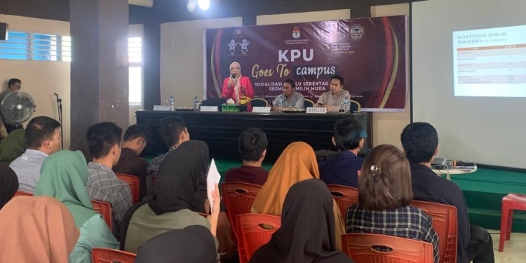 Pendidikan demokrasi bagi mahasiswa UNBITA dilaksanakan oleh KPU Provinsi Gorontalo melalui program KPU Goes To Campus UNBITA, Jumat (9/12/2022) (muhajir/gopos)