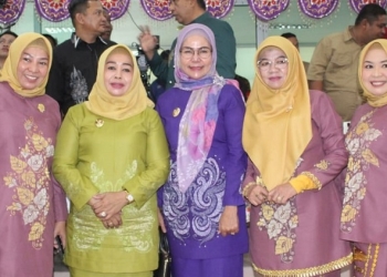 Wakil Bupati Pohuwato, Suharsi Igirisa, Menghadiri HUT Provinsi Gorontalo, ke - 22 di ruang sidang utama DPRD Provinsi Gorontalo, Senin 05/12/2022 (Istimewa)
