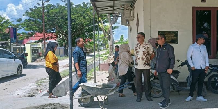 Akses jalan KPU