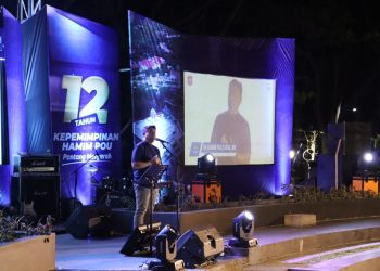 Bupati Hamim Pou memberikan sambutan pada malam refleksi 12 Tahun kepemimpinannya yang diselenggarakan di Amfliteater Mall Pelayanan Publik (MPP) Bone Bolango, Kamis (8/12/2022) malam.